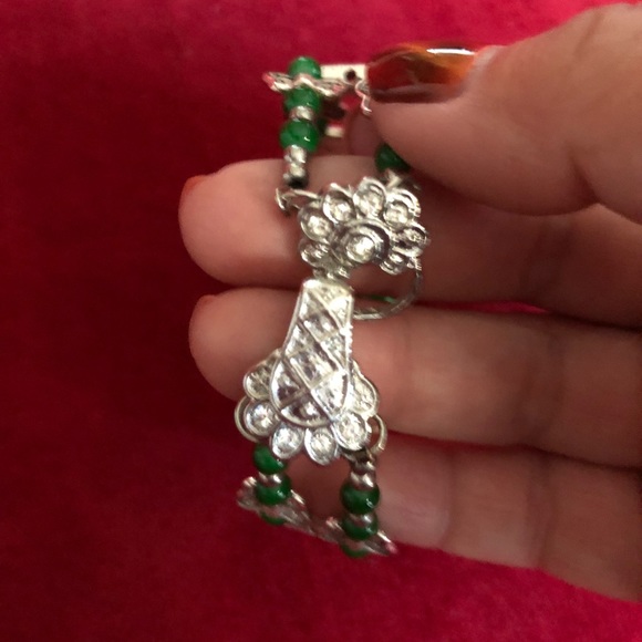 Beautiful ornate green and silver bangle bracelet - Picture 3 of 6